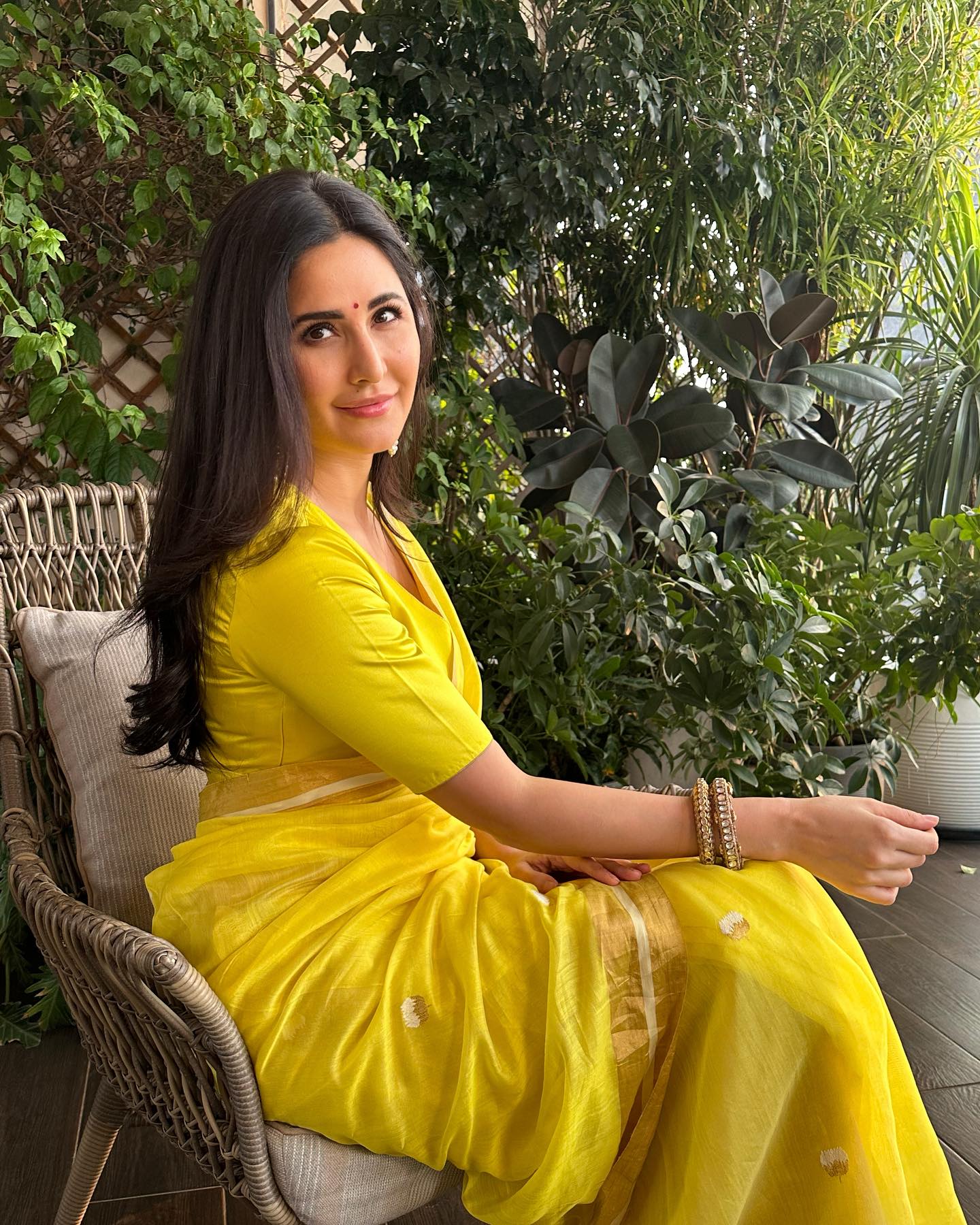 Take Inspiration From These Celeb-Approved Festive Looks For Diwali 2023
