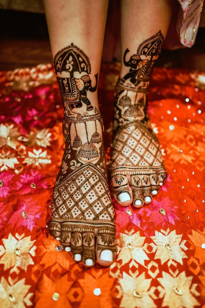 Latest Elephant Motif Mehendi Designs For Brides Of 2023 & 2024
