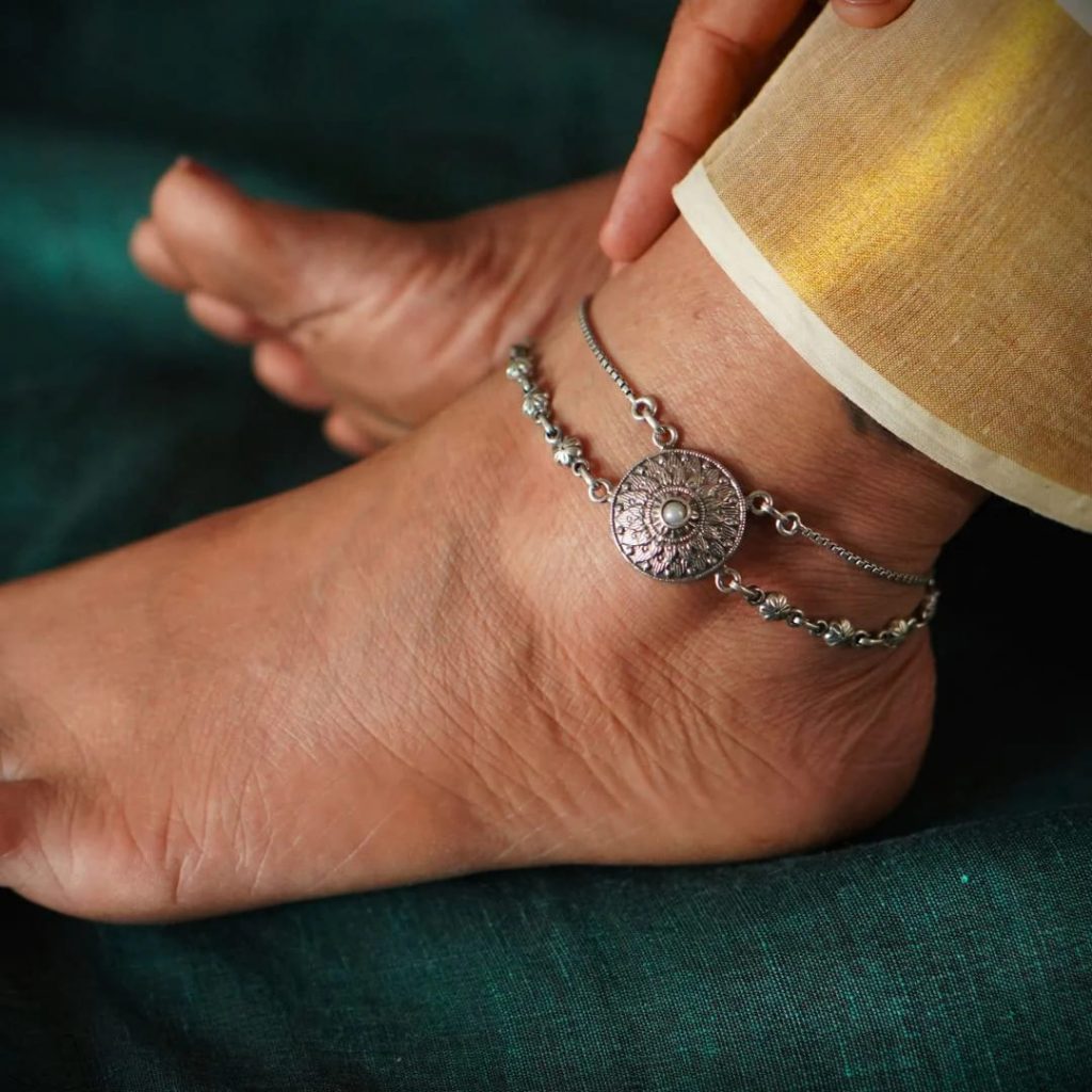 Trending Prettiest Feet Jewellery For Brides & Where To Buy Them!