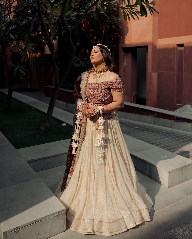 Sneak Peek At Influencer Sakshi Sindwani’s Bridal Looks That Broke The ...