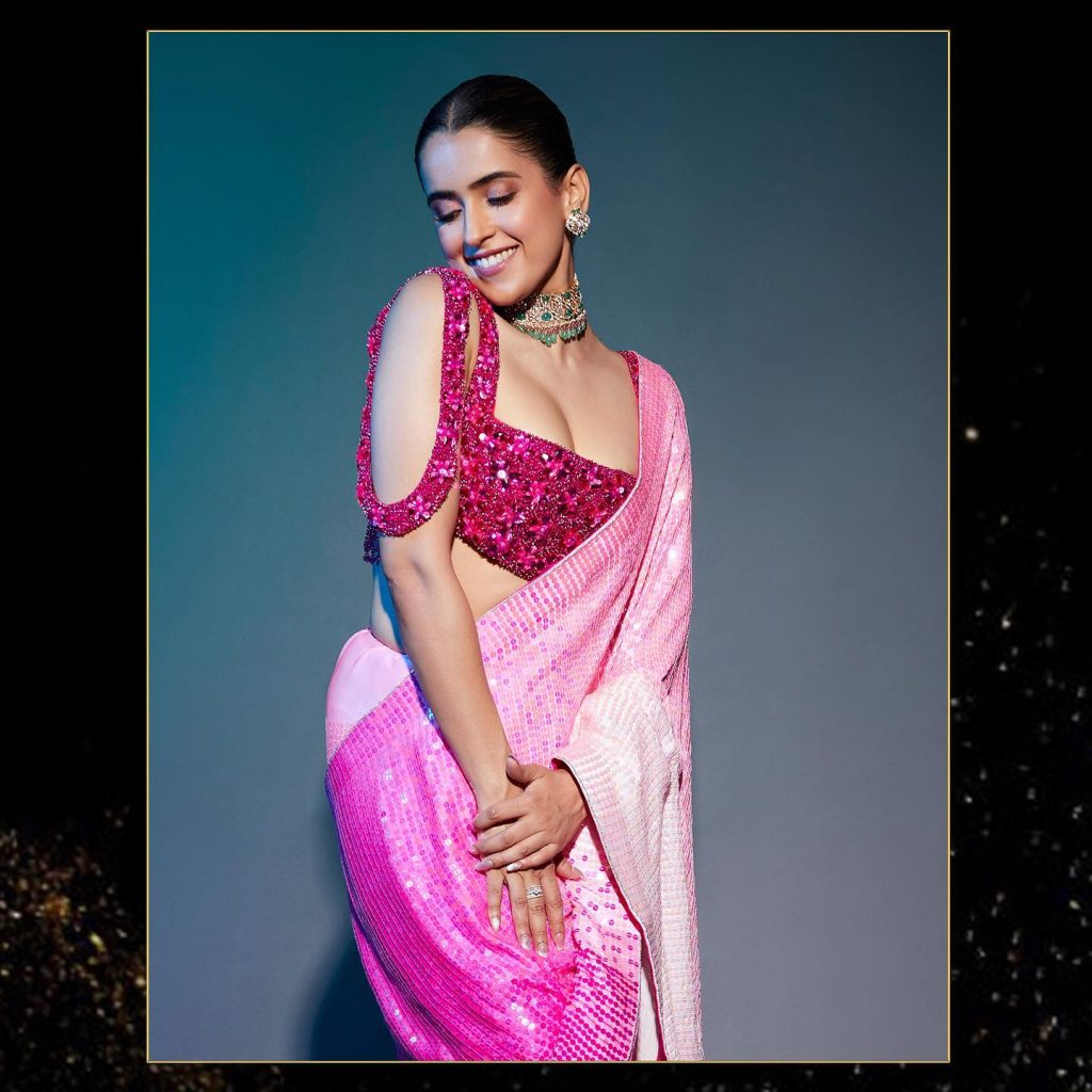 10 Manish Malhotra Blouses That Millennial Brides Would Approve Of!
