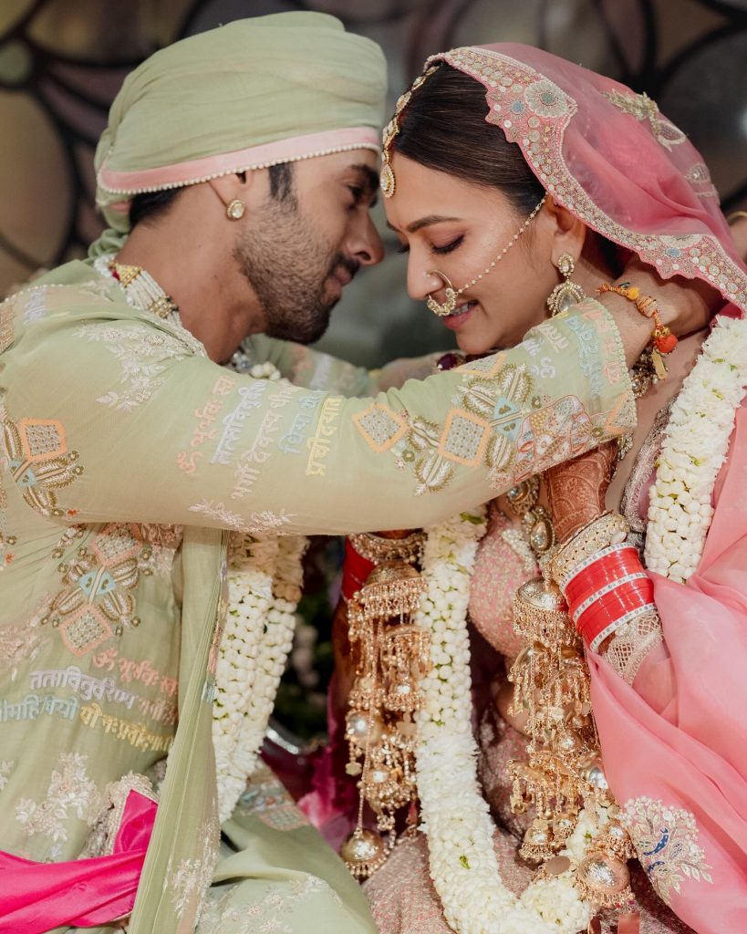 Pulkit Samrat & Kriti Kharbanda’s Wedding Pictures Are Dreamy AF