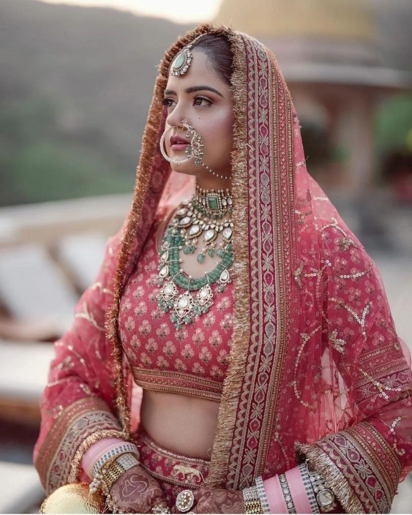 Bridal Nath 101 - All About Wearing Maharani Nath Comfortably