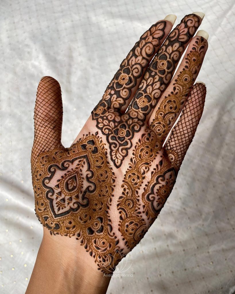 65+ Trending Mehendi Designs For Festive Season 2024