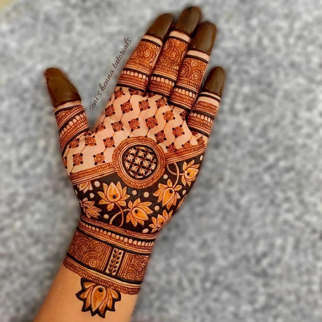 65+ Trending Mehendi Designs For Festive Season 2024