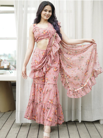 Achieve A Chic Look With Libas Party Wear Sarees