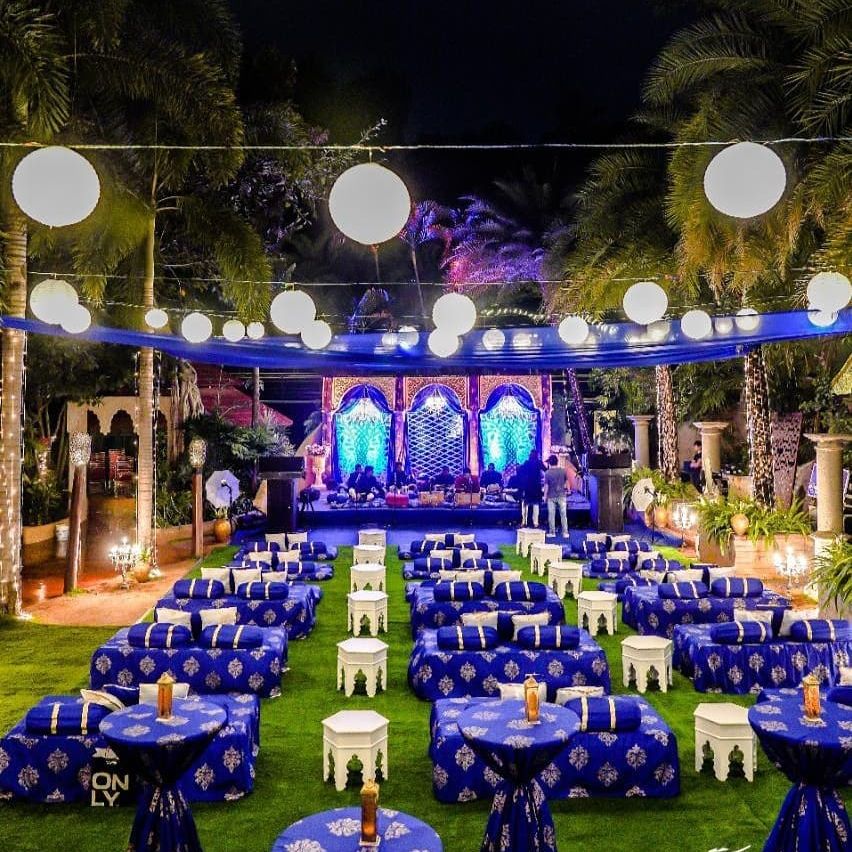 Add A Hint Of Regal Vibes By Adding Royal Blue Hue To Your Wedding