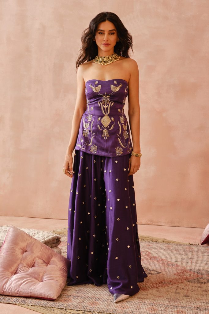 Regal Ways To Add The Jewel Tone Purple To Your Wedding