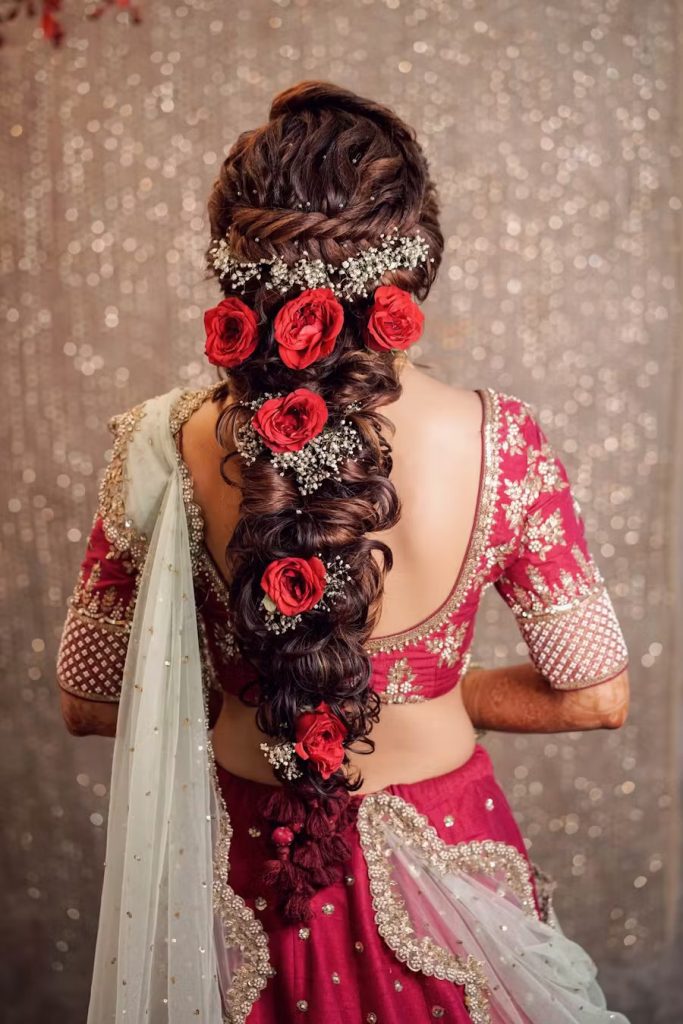 Let The Traditional Red Take Over Your Wedding In Most Amazing Ways!