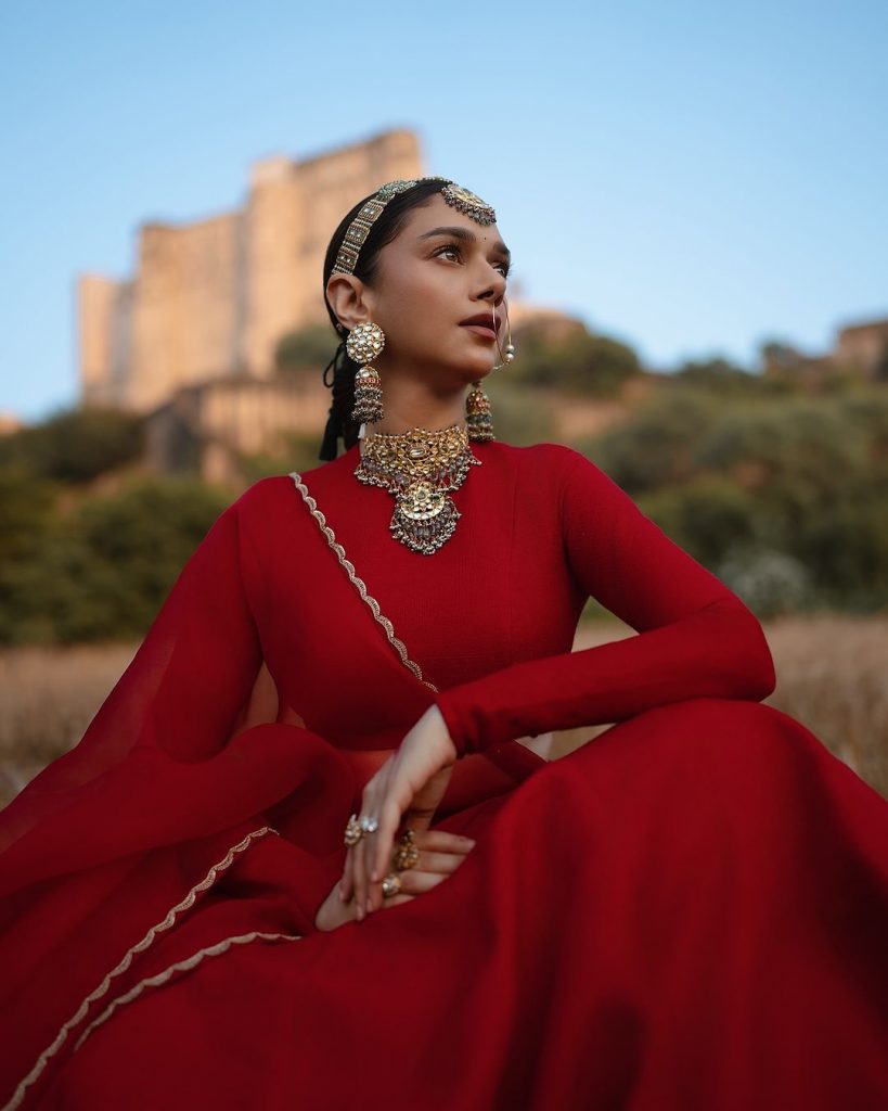 9 Brides Who Styled 1 Sabyasachi Blouse Differently Ft. Aditi Rao Hydari