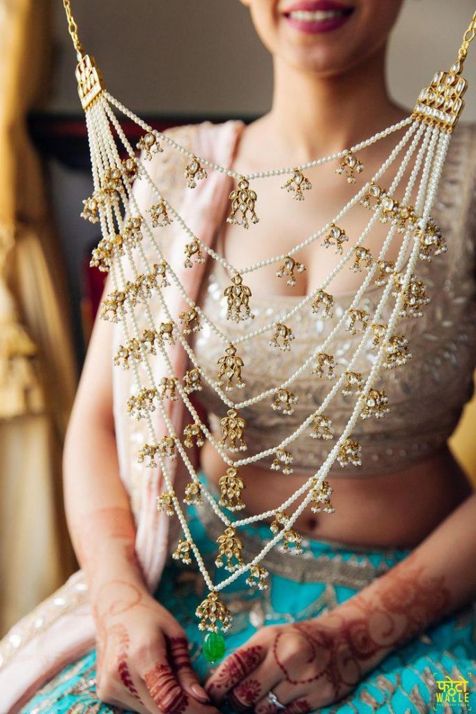 Trending Ways For Brides To Style Jewellery And Lehenga