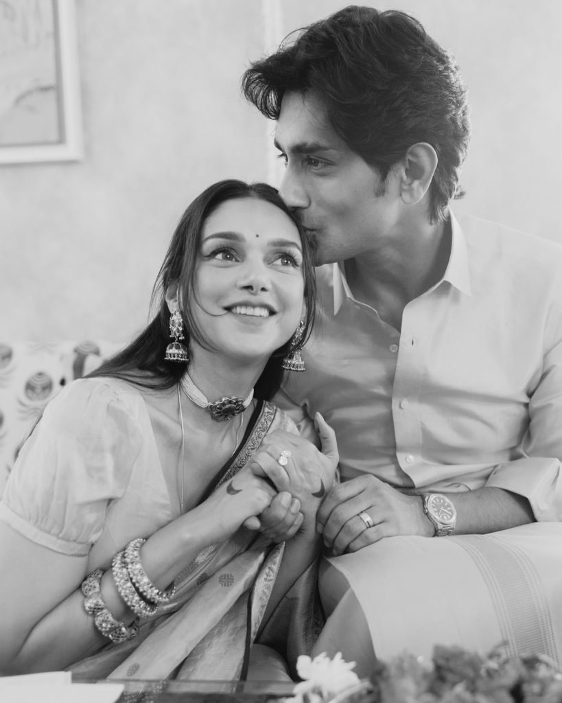 Aditi Rao Hydari & Sidharth Dropped Their Marriage Registration Pictures