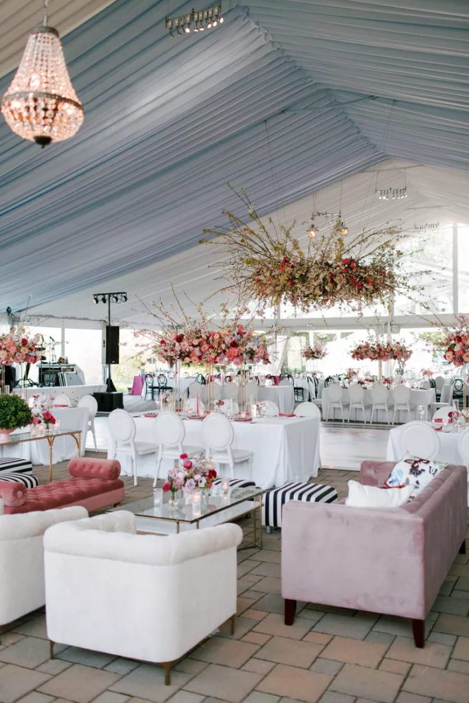 Bridal Lounges Are A New Trend This Wedding Season