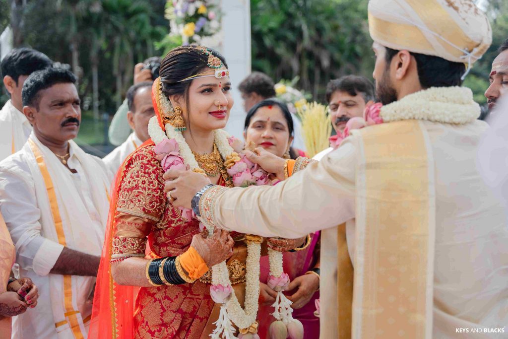 Anand & Sushmitha’s Kannadiga Wedding Was Straight Out Of A Movie!