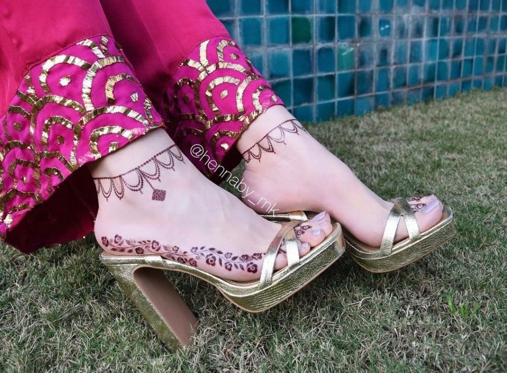 85+ Delicate & Simple Feet Mehndi Designs To Save Right Away!