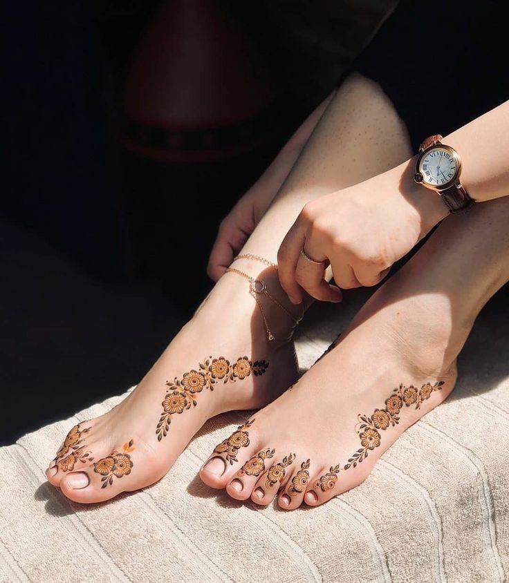 85+ Delicate & Simple Feet Mehndi Designs To Save Right Away!