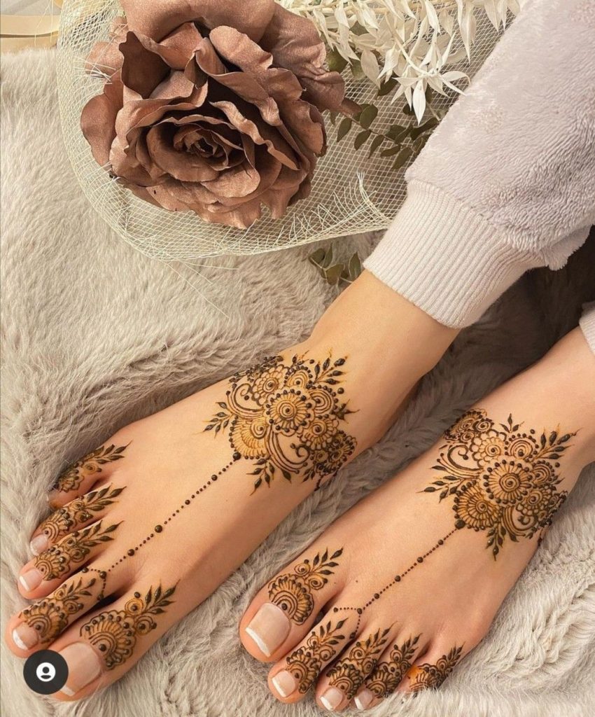 85+ Delicate & Simple Feet Mehndi Designs To Save Right Away!