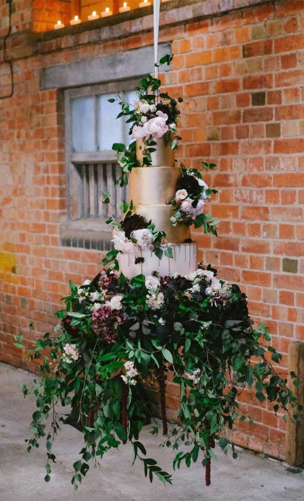 Latest Wedding Cake Trends We Can’t Stop Obsessing Over!