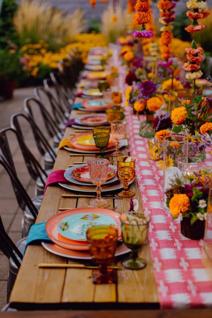 30 Pin-Worthy Reception Dinner Table Decor Ideas