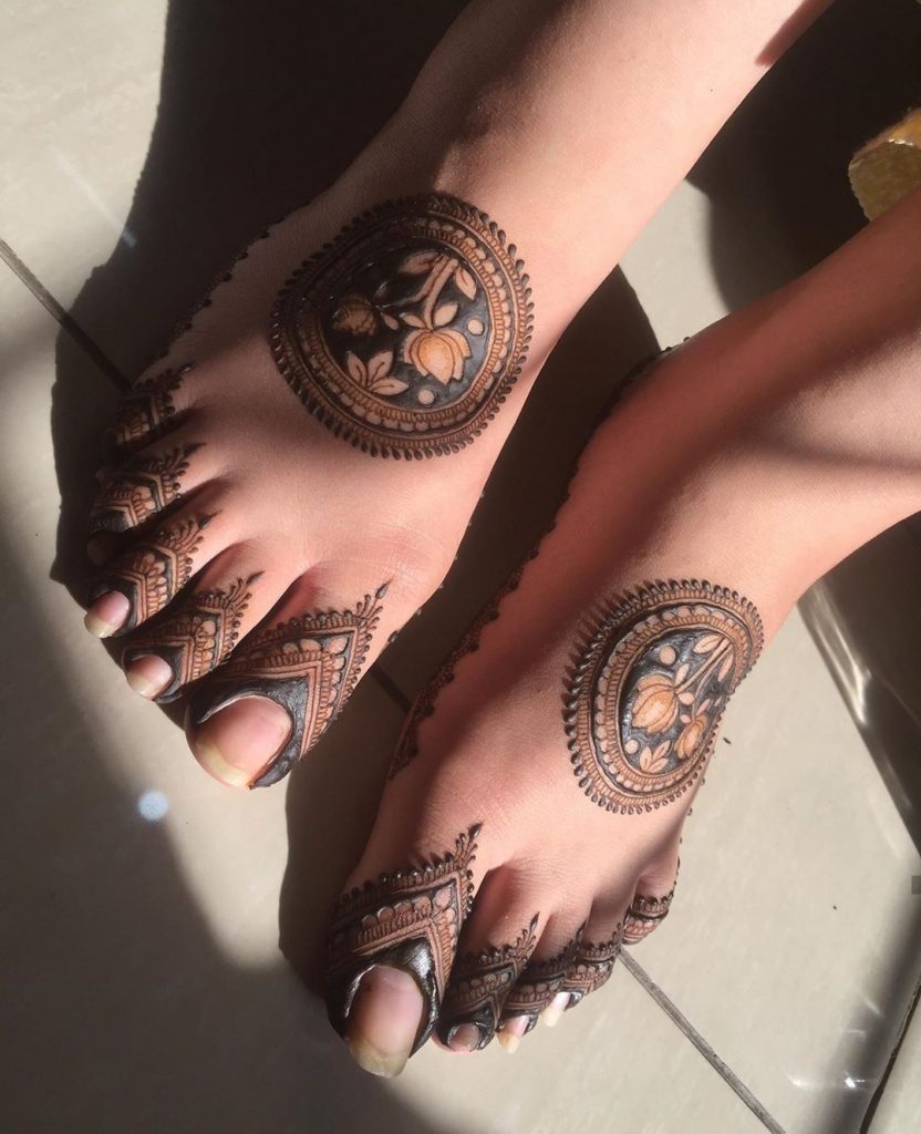 85+ Delicate & Simple Feet Mehndi Designs To Save Right Away!