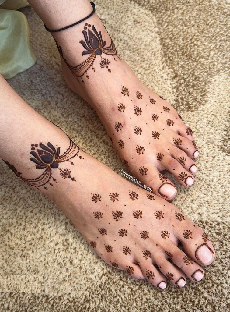 85+ Delicate & Simple Feet Mehndi Designs To Save Right Away!