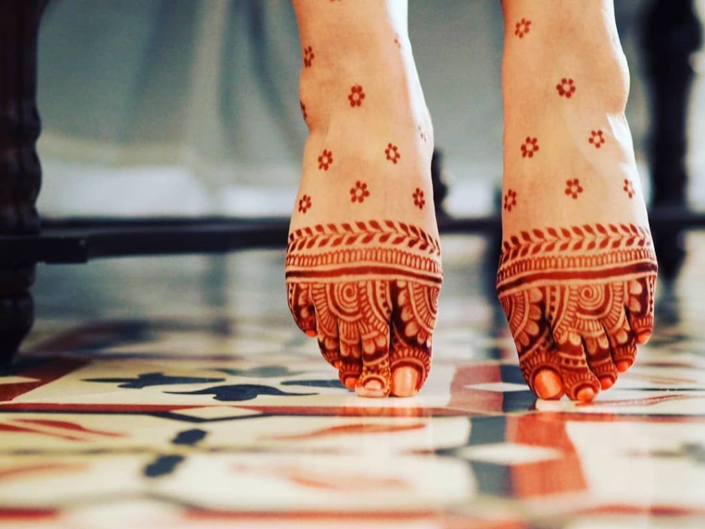 85+ Delicate & Simple Feet Mehndi Designs To Save Right Away!