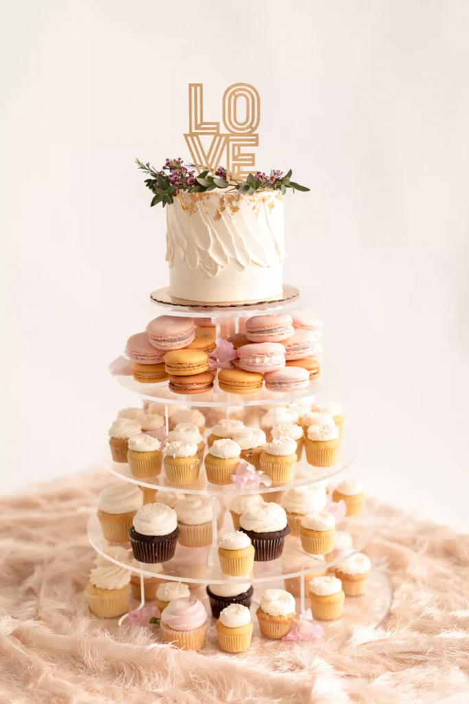 Latest Wedding Cake Trends We Can’t Stop Obsessing Over!