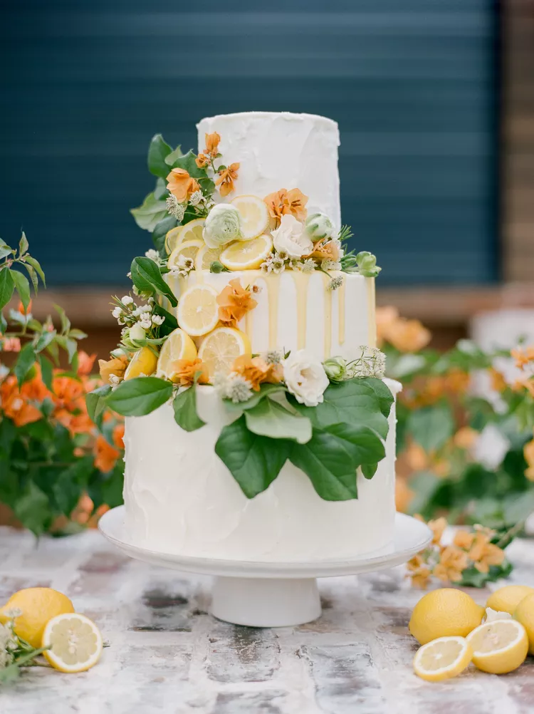 Latest Wedding Cake Trends We Can’t Stop Obsessing Over!