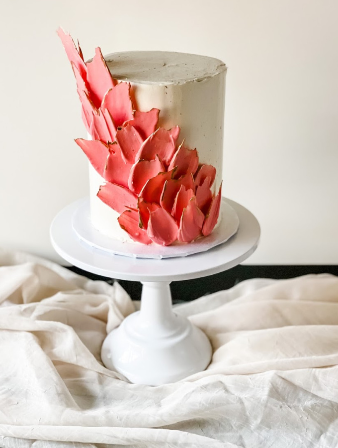 Latest Wedding Cake Trends We Can’t Stop Obsessing Over!