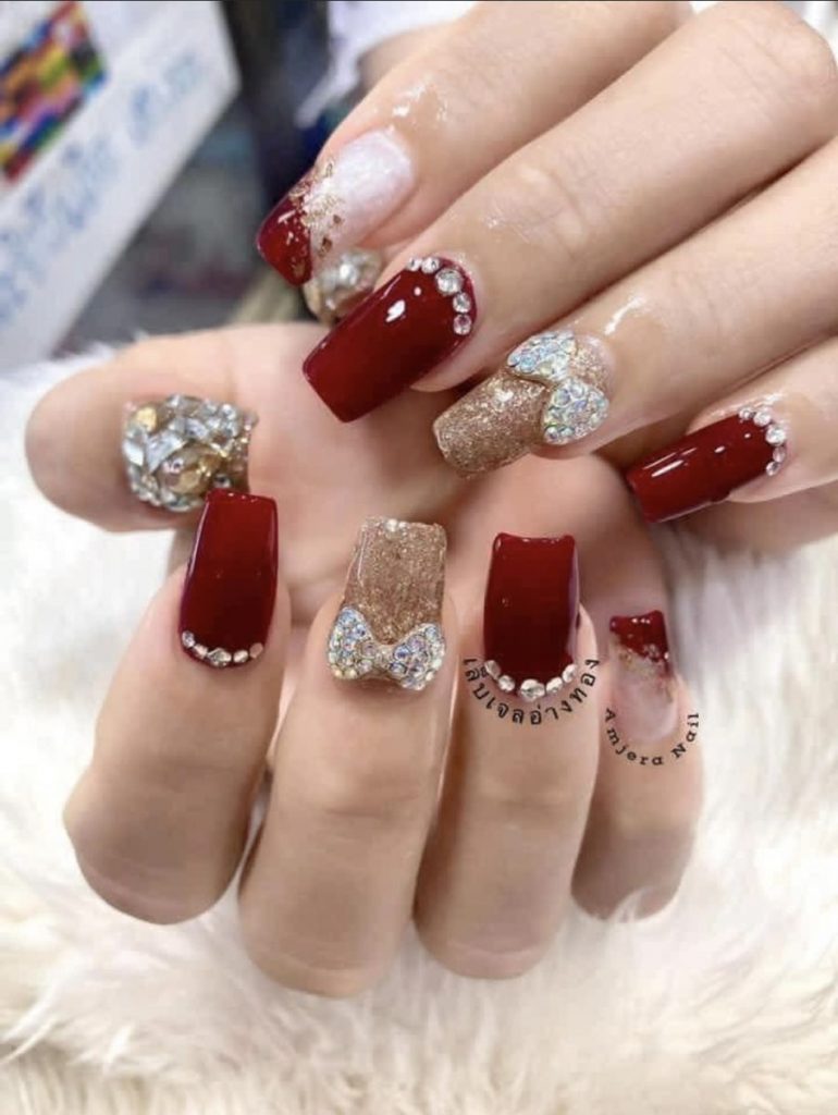 60+ Latest Bridal Nail Art Designs