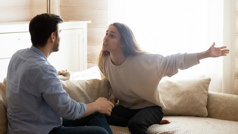 11 Alarming Toxic Signs Your Partner Isn’t ‘The One’ For You