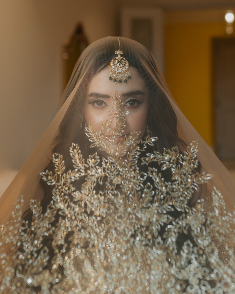 Brides Who Took Veils To The Next Level!