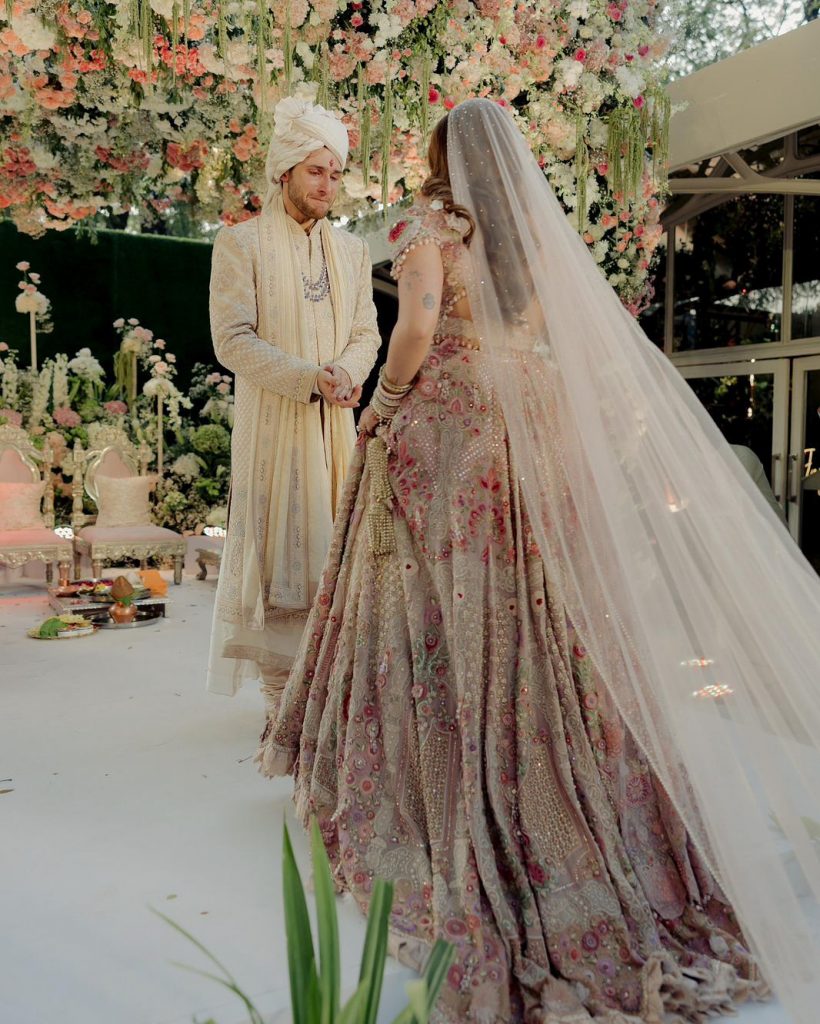 Brides Who Took Veils To The Next Level!