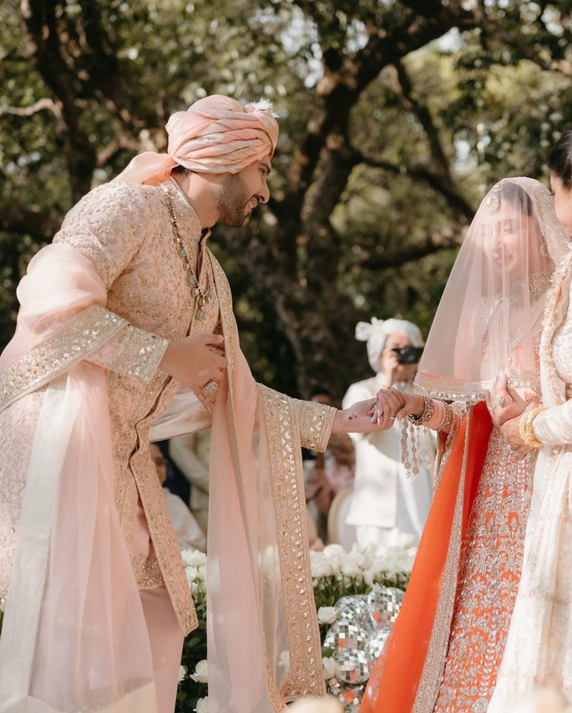 Singer Armaan Malik & Influencer Aashna Shroff Get Married In Peachy Hues!